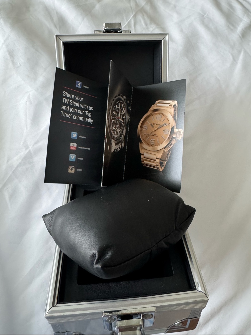TW Steel Original Metal Watch Box with Cushion, Manual & Blank Guarantee Card - Picture 8 of 15